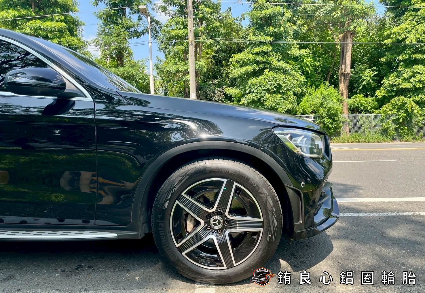 恭喜Benz GLC300車主升級更換AMG原廠夜色GLC C254 X254大框胎一套的第4張圖片